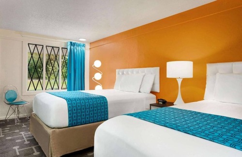 Dover Hotel | Dover Inn & Suites