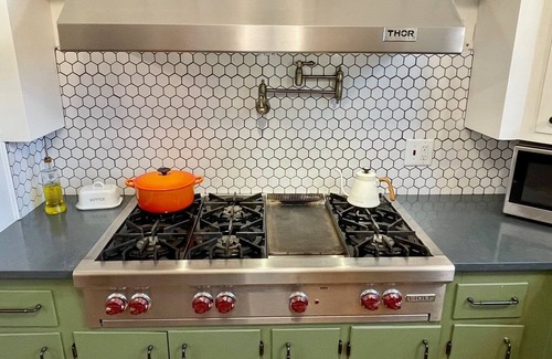 Farnham Haus | Downings Farmhouse - a Historic 6 Bedroom Home on 3 Acres of Yard and Forest