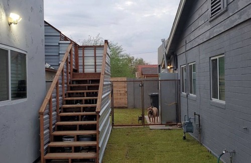 Coronado Wohnung | Downstairs studio on 13 st