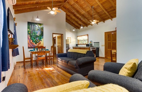 Placencia Haus | Downtown 2BR with Great Price & Perfect Location!