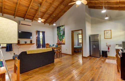 Placencia Haus | Downtown 2BR with Great Price & Perfect Location!