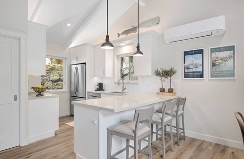 Laguna Hütte | Downtown but secluded cottage, built 2022