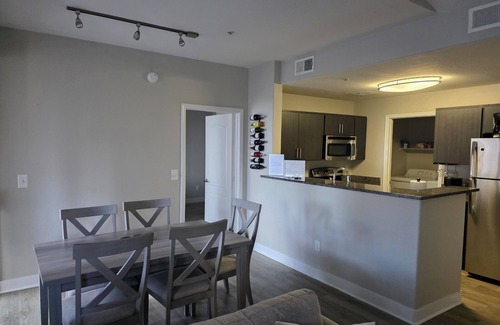 Evans Churchill Wohnung | Downtown Cactus Diamond