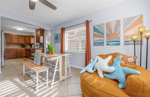 Cocoa Beach Haus | Downtown Cocoa Beach Townhome- Walk to Everything!