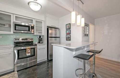 Downtown Atlanta Haus | Downtown Condo Walk to GWCC and Coca-Cola