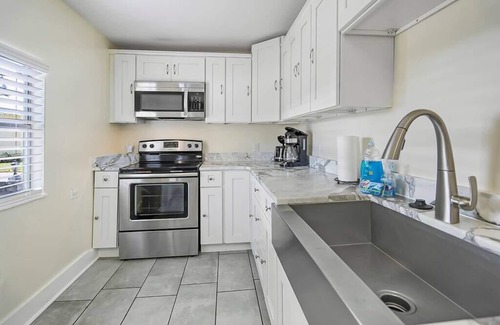 Downtown Historic District Haus | Wunderschönes, haustierfreundliches viktorianisches Haus in Gehweite zum historischen Viertel