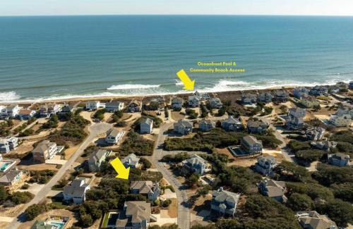 Duck Haus | Downtown Duck Resort Perks Ocean Views & Hot Tub