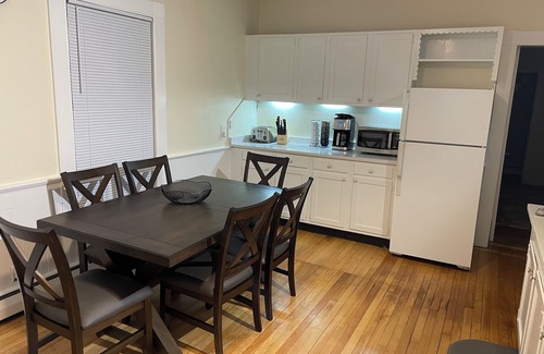 Ipswich Wohnung | Downtown Ipswich apt, first floor!!!