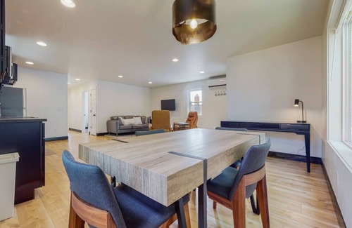 Kalispell Wohnung | Downtown Kalispell Retreat | Hot Tub | Walk to Breweries & Shops