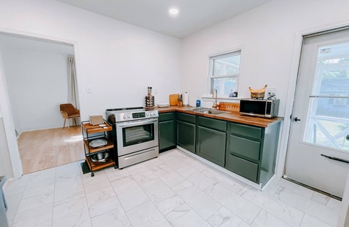 Marshall Haus | Downtown Marshall Home - Walk to Shops & Restaurants - Long Stays Welcome