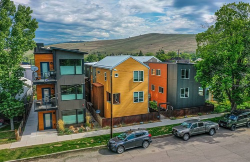 Heart of Missoula Haus | Downtown Missoula Low Key Luxury House