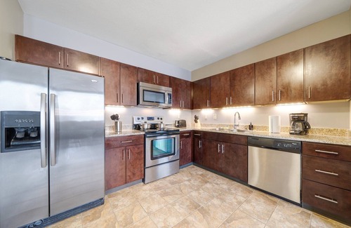 Downtown Pittsburgh Wohnung | Sky High Luxury - 10TH FLOOR - PRIME LOCATION - 24/7 Onsite Parking Gym Lounge