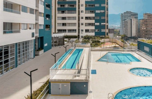 Castropol Wohnung | Downtown View 2BR at Poblado King Beds AC Pool