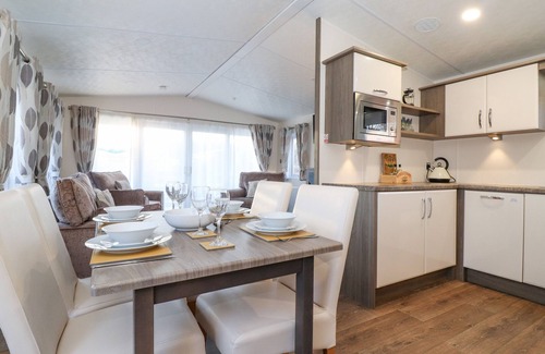 Morpeth Hütte | DRACO, pet friendly, character holiday cottage in Felmoor Park