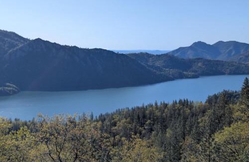 Lakehead Haus | Dream View Lake House