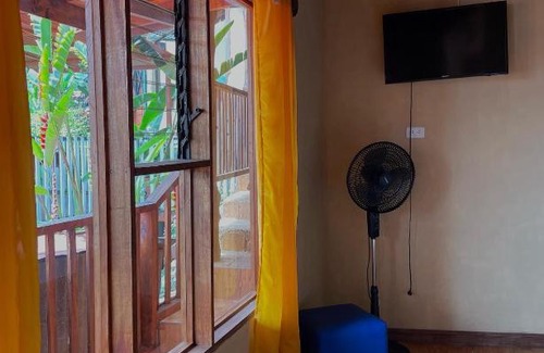 Orosi Haus | Dreams Lodge Orosi