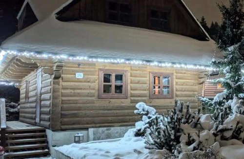 Oravsky Podzamok Skihütte | Drevenice u Jozefa