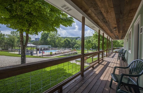 Branson Kabine | Driftwater Resort Cabin # 10 am Lake Taneycomo