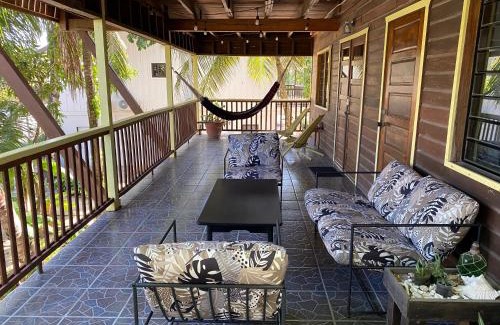 Placencia Haus | Driftwood Gardens Guesthouse
