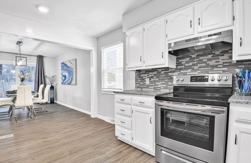 Mission Haus | The Stonewall Escape - Brandneu - Total Remodel