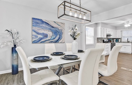 Mission Haus | The Stonewall Escape - Brandneu - Total Remodel