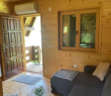 Mali Radic Skihütte | Drvena kućica UNA