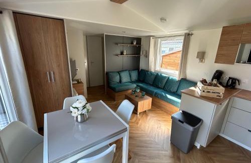 Lauwersoog Sonstige | DS Chalets-Simonsgat 63-Geweldige 6 tot 7 persoons chalet met 2 badkamers-vakantiepark Lauwersoog-aan het Lauwersmeer