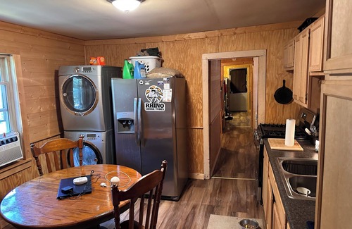 Grubbs Kabine | Duck Hunters Paradise: Charming 2-bedroom lodge in lovely Grubbs Arkansas.