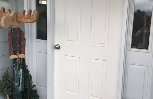 Babb Haus | Duck Lake Frontage, in der Nähe von Babb, Glacier Park, St. Marys, Viel Gletscher, Waterton Pk