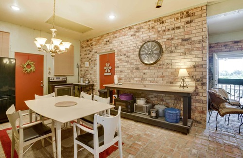 Theriot Haus | Dularge Grand Villa - Steps to Marina + Fishing!