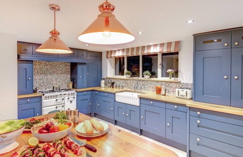 Wimborne Haus | Dulcima Cottage - Vier Schlafzimmer Haus, Schläft 8