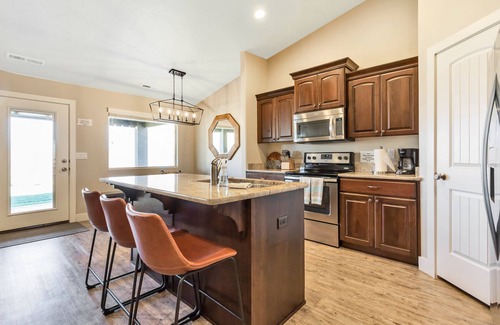 Hurricane Haus | Dune-Our-Thing in unserem geräumigen Haus mit privatem Pool