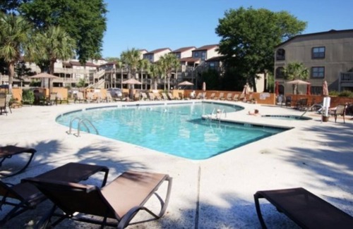 The Dunes Eigentumswohnung | Dunes Pointe Pool Side Paradise near Ocean Annie's.