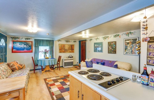 Dunsmuir Wohnung | Dunsmuir Apartment ~ 17 Mi to Mt Shasta Ski Park!