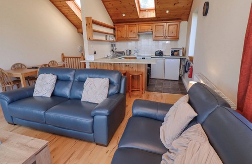 Embleton Hütte | DUNSTANBURGH VIEW, pet friendly, country holiday cottage in Embleton