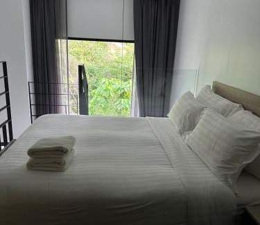 Nai Harn Wohnung | Duplex apartment on Naiharn Beach A22