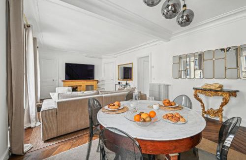 16th Arrondissement Wohnung | Duplex avec billard à côté de la Tour Eiffel !