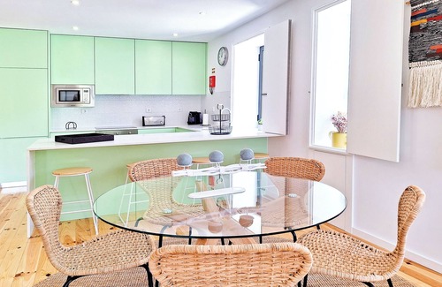 Covilha Wohnung | Duplex com Jacuzzi, Terraço, & Bbq. Vista Serra