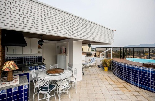 Centro Wohnung | Duplex com cobertura, piscina e área gourmet no centro de Ubatuba