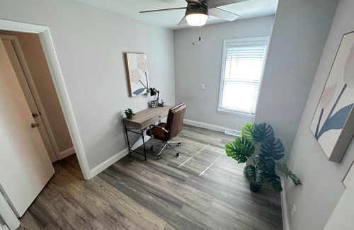 St. Charles Wohnung | Duplex Hideaway in Saint Charles MO