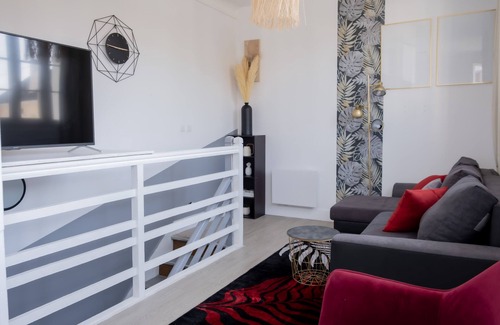 Le Bourget Wohnung | Duplex Lumineux-netflix