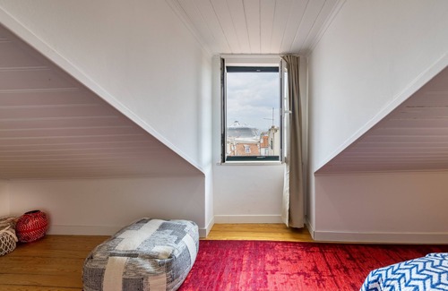 Santo Estevao Haus | Duplex With River View - Brightful