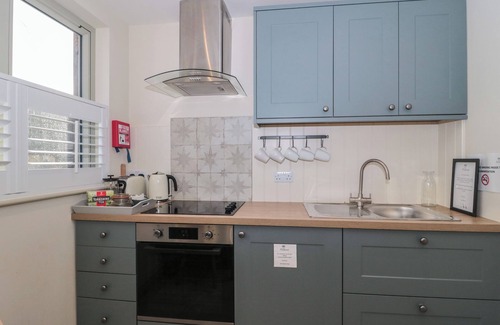 Lechlade Hütte | DUTCH 1, pet friendly, with a garden in Lechlade-On-Thames