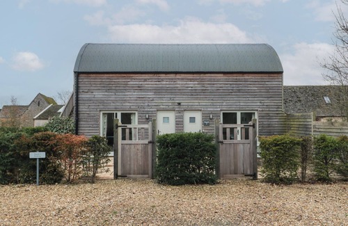 Lechlade Hütte | DUTCH 1, pet friendly, with a garden in Lechlade-On-Thames