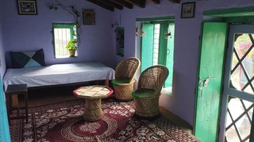 Majkhali Haus | Dwarahat Village Farmstay- Babaji's Cave