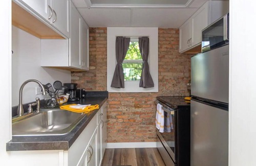 Sturgis Wohnung | Dynamic Super Saver Studio Apartment MISTNO401-5