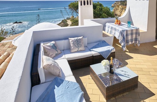 Alporchinhos Haus | E&M Beach House Aldeamento do Levante I