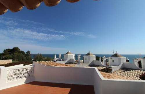 Alporchinhos Haus | E&M Garden View Beach House VII