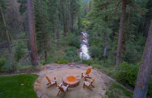 Tahoe Pines Haus | Eagle Rock By Tahoe Getaways - 4BR West Shore w Hot Tub & Close to Hiking!