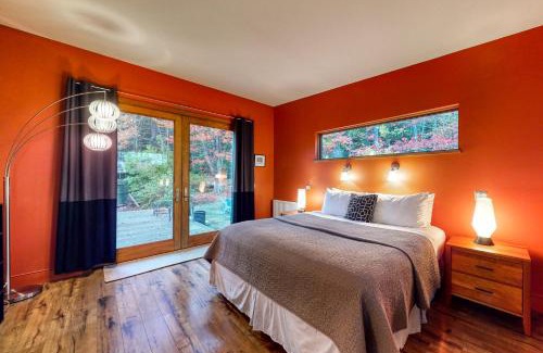 Otter Creek Haus | Eagle's Crag